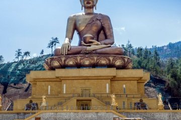 bhuddha dordenma thimphu bhutan